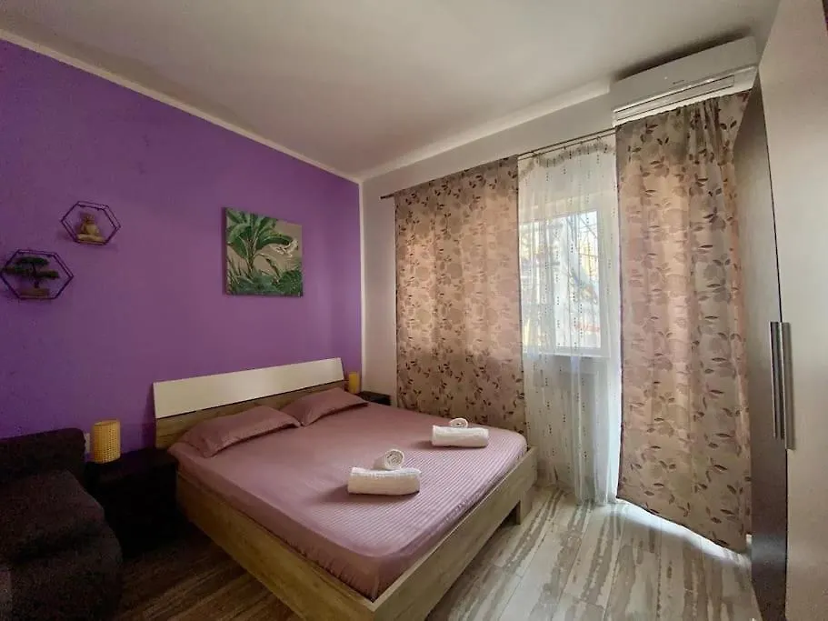 Apartment Purple Studio Old Town Ultracental Bucharest Romania